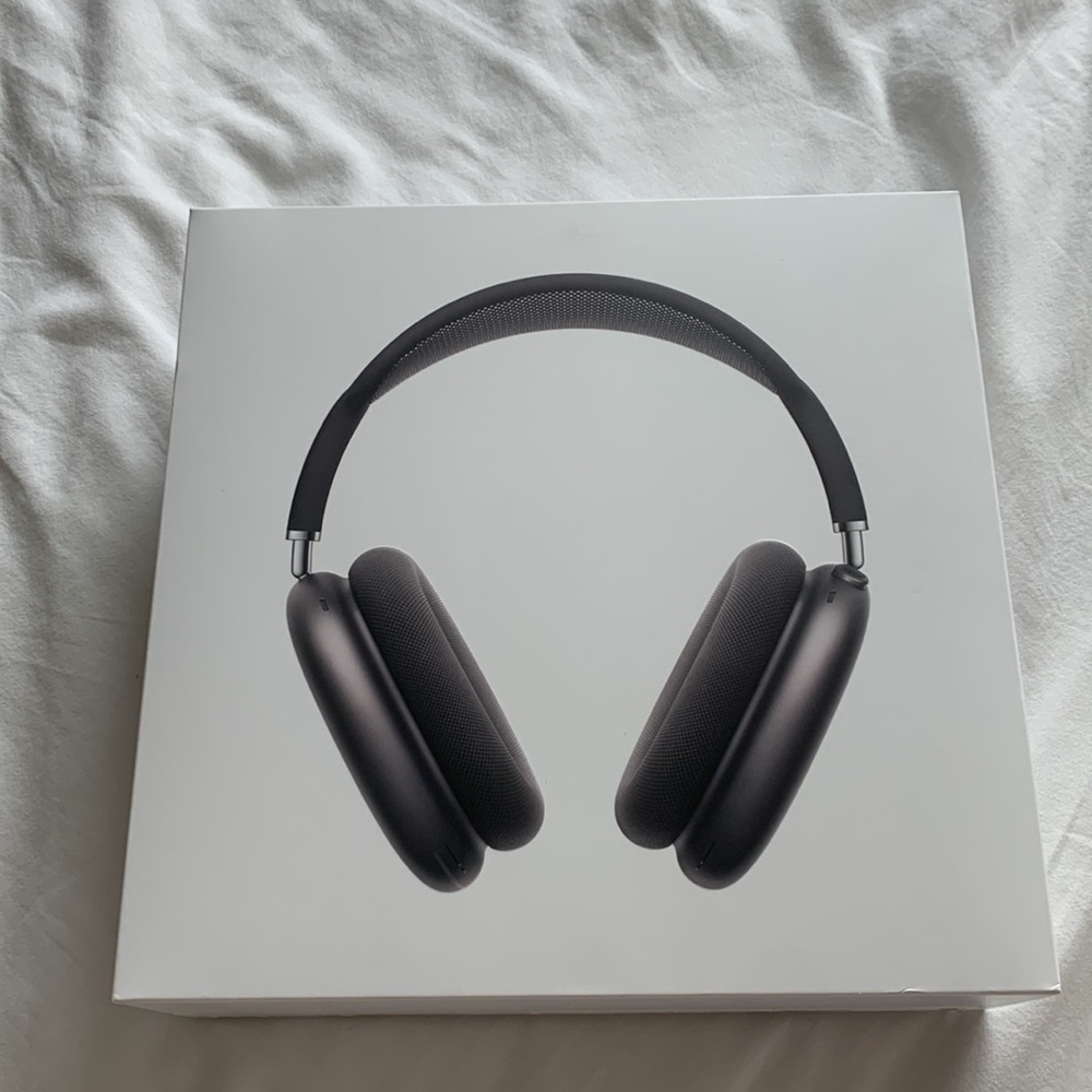 Apple Airpod Max’s- Space Gray